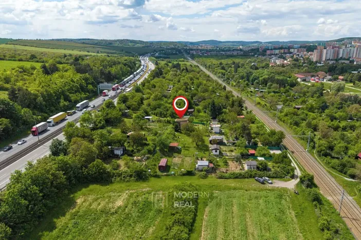 Prodej zahrady, Brno, 301 m2