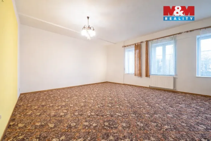 Prodej bytu 4+1, Nový Bor - Arnultovice, 97 m2