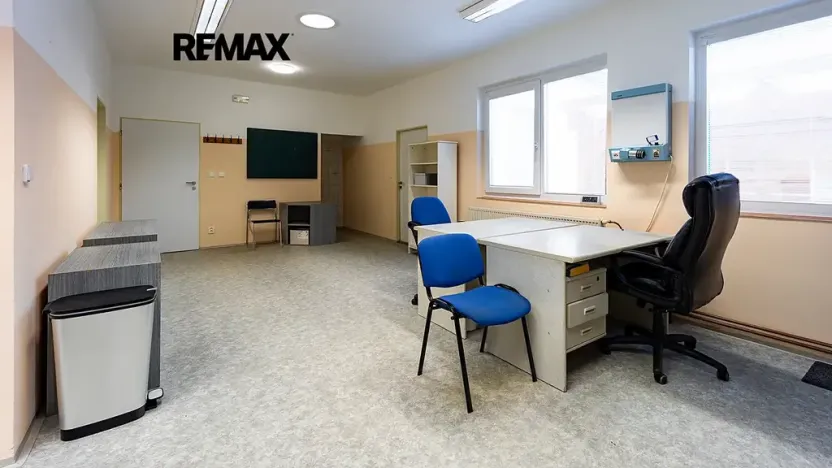 Prodej ordinace, Česká Lípa, Pod Holým vrchem, 196 m2