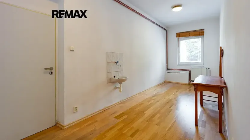 Prodej ordinace, Česká Lípa, Pod Holým vrchem, 196 m2