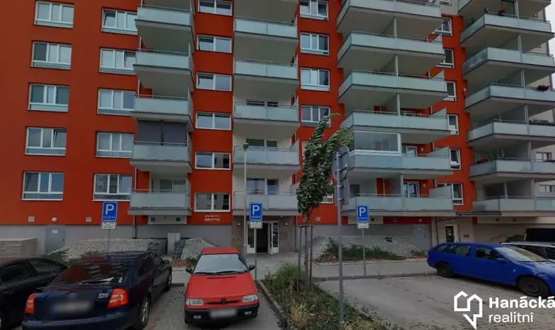 Pronájem garážového stání, Olomouc, Janského, 12 m2