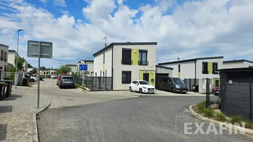 Pronájem rodinného domu, Úvaly, Skácelova, 152 m2