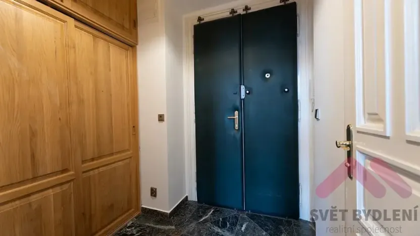 Pronájem bytu 2+kk, Praha - Karlín, Sokolovská, 48 m2