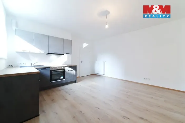 Pronájem bytu 2+kk, Plzeň - Bolevec, Žlutická, 48 m2