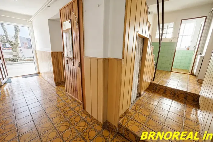 Prodej rodinného domu, Želeč, 237 m2