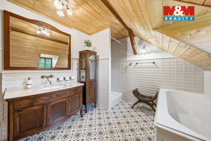 Prodej rodinného domu, Červená Voda - Mlýnický Dvůr, 223 m2