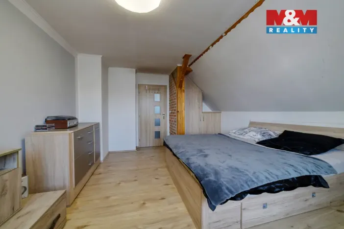 Prodej rodinného domu, Skalná, Slepá, 175 m2