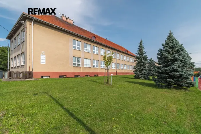 Prodej pozemku pro bydlení, Mlečice, 983 m2