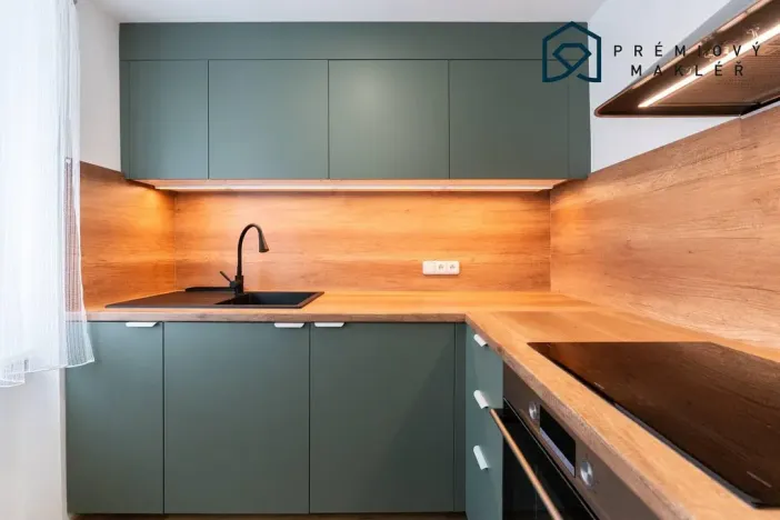Pronájem bytu 1+1, Meziboří, Okružní, 30 m2