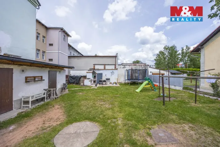 Pronájem bytu 1+1, Trutnov - Poříčí, Voletinská, 48 m2