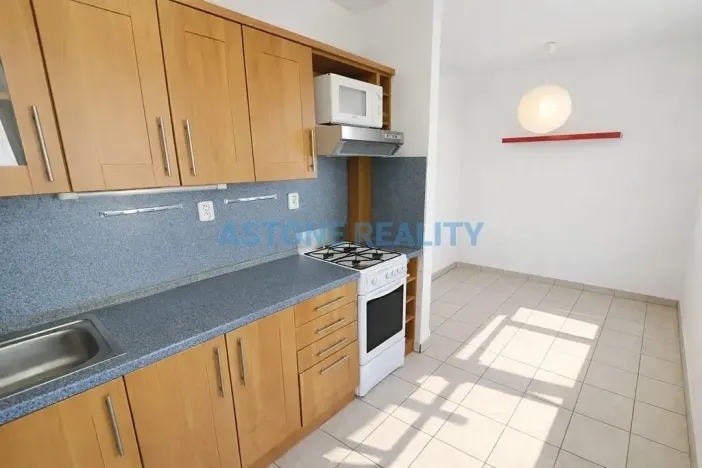 Pronájem bytu 3+1, Praha - Modřany, Hřebíkova, 76 m2