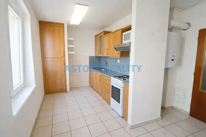 Pronájem bytu 3+1, Praha - Modřany, Hřebíkova, 76 m2