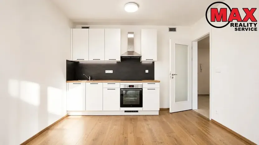 Pronájem bytu 2+kk, Praha - Vysočany, Smržových, 56 m2