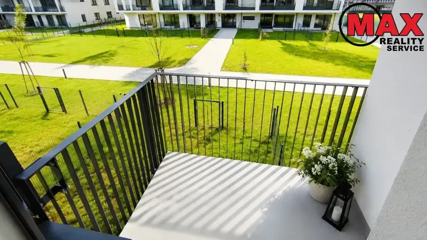 Pronájem bytu 2+kk, Praha - Vysočany, Smržových, 56 m2