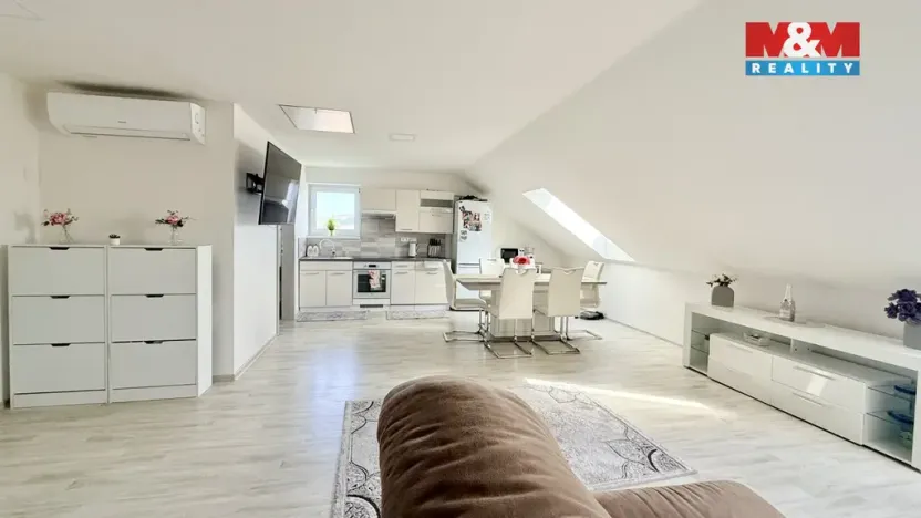 Prodej rodinného domu, Dolní Bojanovice, Zvolence, 380 m2