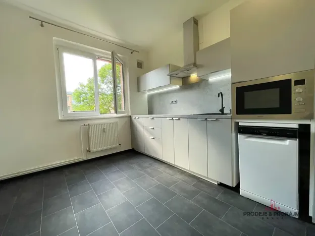 Pronájem bytu 2+1, Praha - Strašnice, Nučická, 70 m2