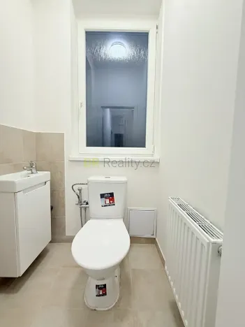 Pronájem bytu 2+kk, Brno, Tyršova, 37 m2
