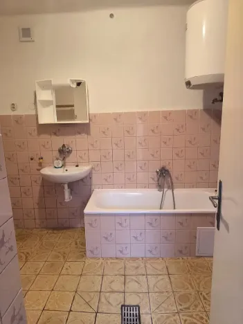 Prodej rodinného domu, Dlouhopolsko, Poděbradská, 190 m2