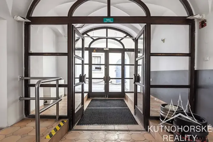 Pronájem obchodního prostoru, Kutná Hora, Husova, 195 m2