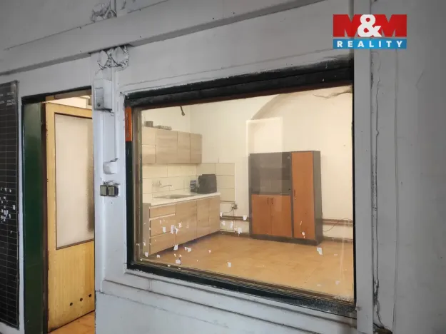 Pronájem obchodního prostoru, Opava, Vančurova, 500 m2