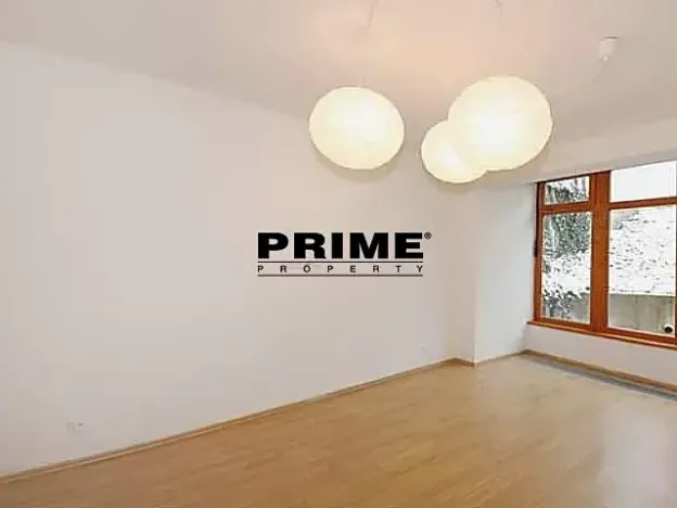Pronájem kanceláře, Praha - Střešovice, Nad hradním vodojemem, 350 m2
