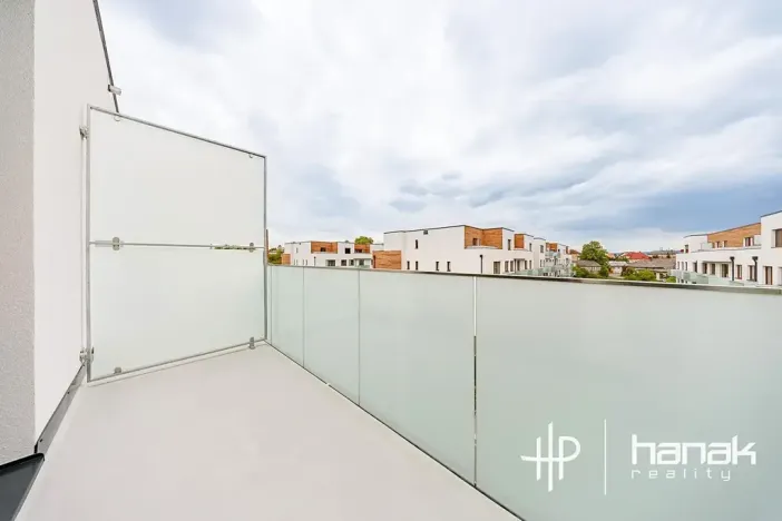 Pronájem bytu 1+kk, Olomouc, Třída Jiřího Pelikána, 33 m2