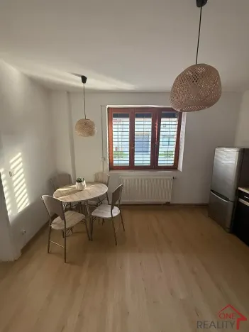 Pronájem bytu 2+1, Sazovice, 70 m2