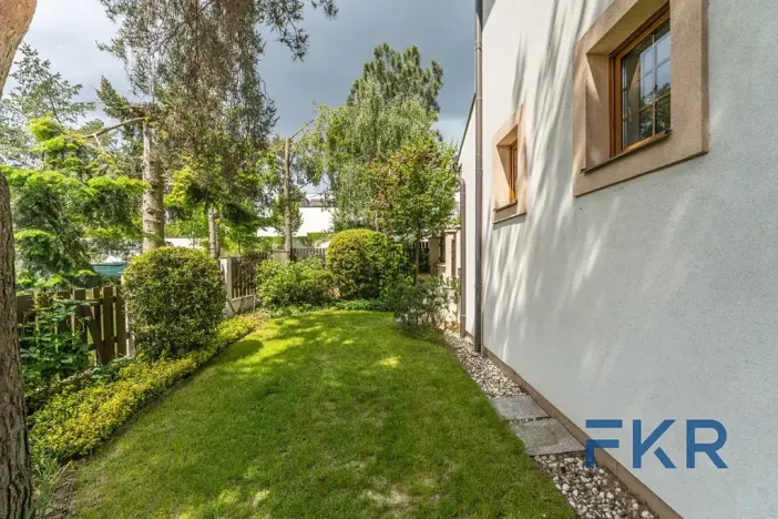 Prodej rodinného domu, Praha - Dolní Počernice, Listopadová, 242 m2