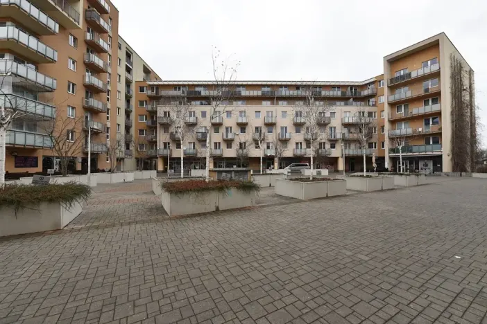 Prodej bytu 3+kk, Praha - Hostivař, náměstí Přátelství, 65 m2