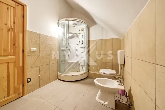 Prodej rodinného domu, Černolice, Ke dvoru, 375 m2