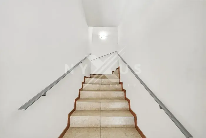 Prodej rodinného domu, Černolice, Ke dvoru, 375 m2