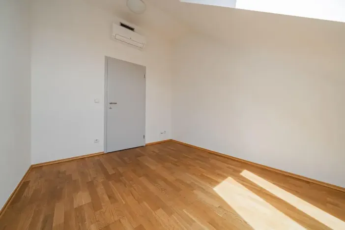 Pronájem bytu 5+1, Praha - Smíchov, Štefánikova, 168 m2