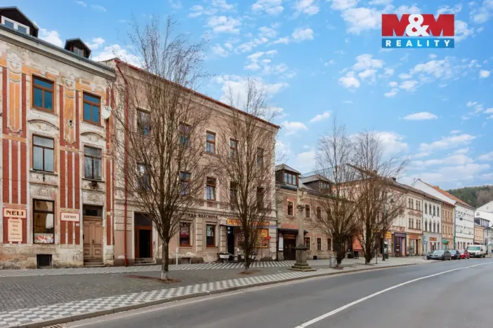 Prodej bytu 2+1, Nejdek, náměstí Karla IV., 107 m2