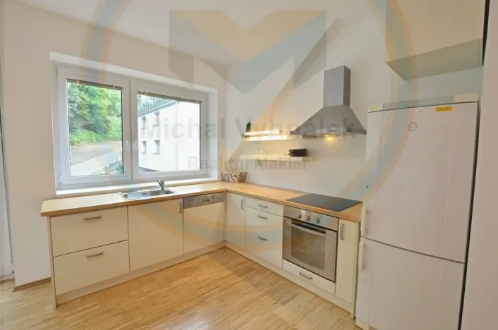 Pronájem bytu 2+kk, Klecany, Nám. Třebízského, 52 m2