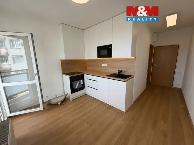 Pronájem bytu 1+1, Louny, 17. listopadu, 36 m2