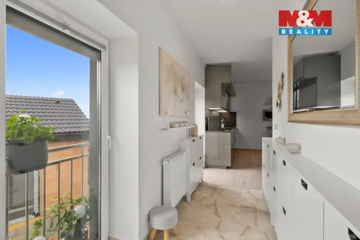 Prodej bytu 2+kk, Stochov, Zahradní, 62 m2