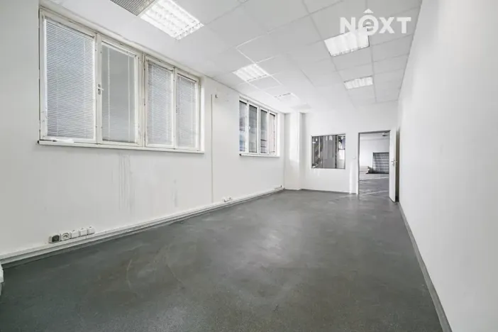 Pronájem skladu, Brno, Hájecká, 722 m2
