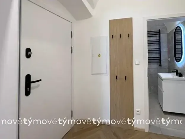 Pronájem bytu 2+kk, Pardubice, Zámecká, 40 m2