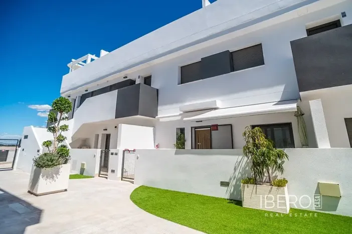 Prodej bytu 4+kk, Torrevieja, Španělsko, 138 m2