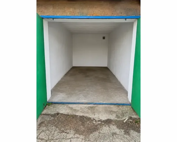 Pronájem garáže, Brno, Kneslova, 18 m2