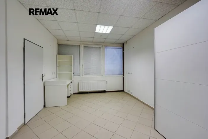 Pronájem kanceláře, Domažlice, Rohova, 70 m2