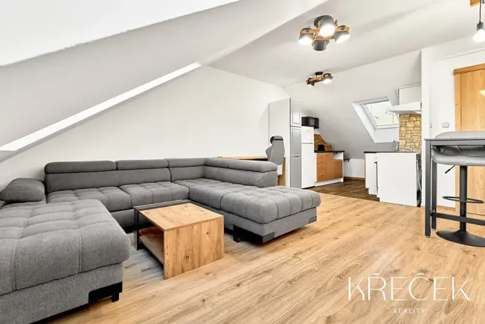 Pronájem bytu 2+kk, Třebíč, Zahradníčkova, 48 m2