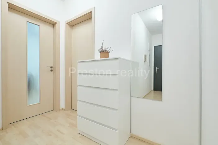 Prodej bytu 2+kk, Praha - Malešice, Nad úžlabinou, 48 m2