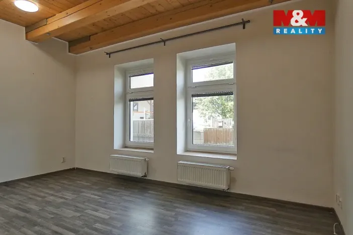 Prodej rodinného domu, Krupá, 186 m2