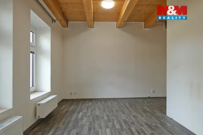 Prodej rodinného domu, Krupá, 186 m2