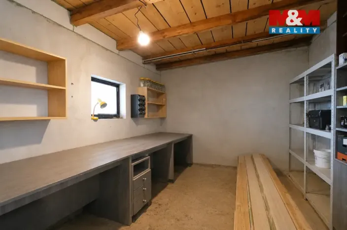 Prodej rodinného domu, Krupá, 186 m2