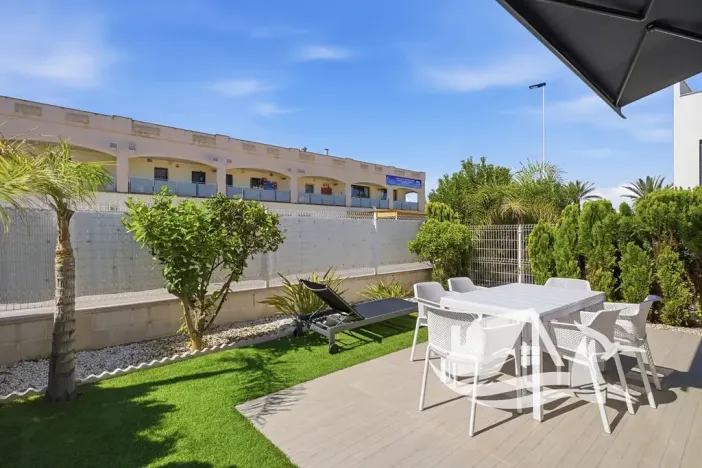 Prodej rodinného domu, Orihuela, Španělsko, Paseo Marítimo de Punta Prima, 84 m2