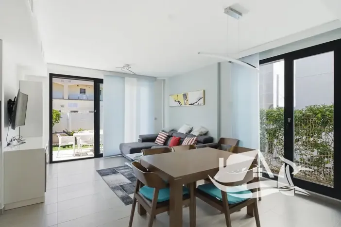 Prodej rodinného domu, Orihuela, Španělsko, Paseo Marítimo de Punta Prima, 84 m2