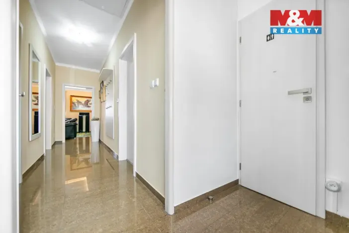 Prodej rodinného domu, Bor, náměstí Republiky, 197 m2