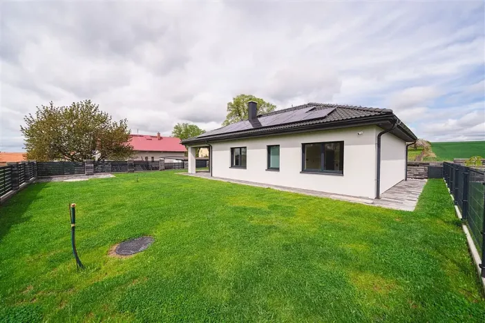 Prodej rodinného domu, Líšťany, 120 m2